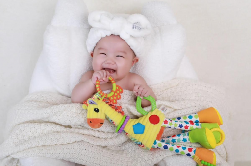 资兴宝宝的口欲期